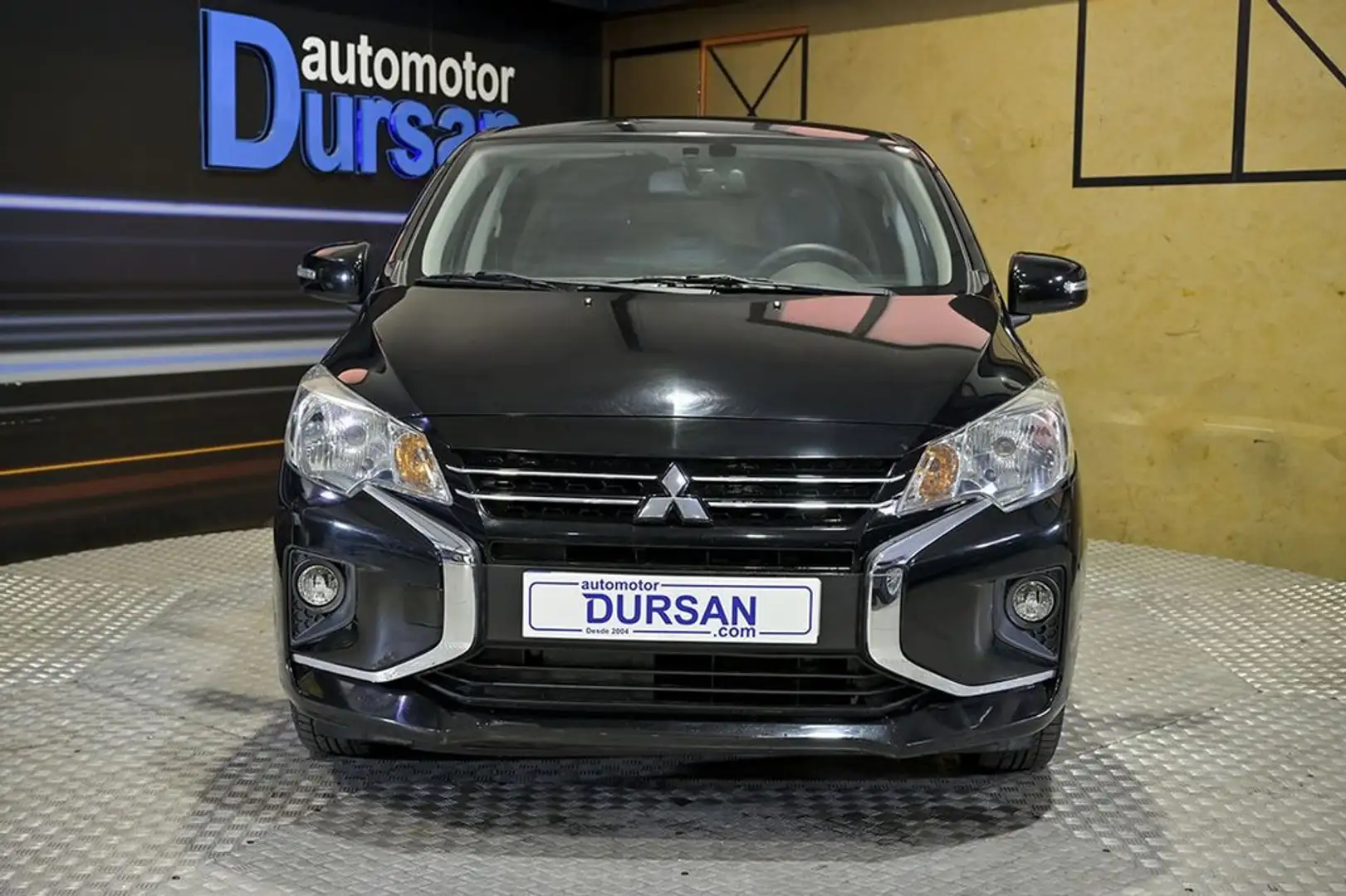 Mitsubishi Space Star 120 MPI Kaiteki Negro - 2