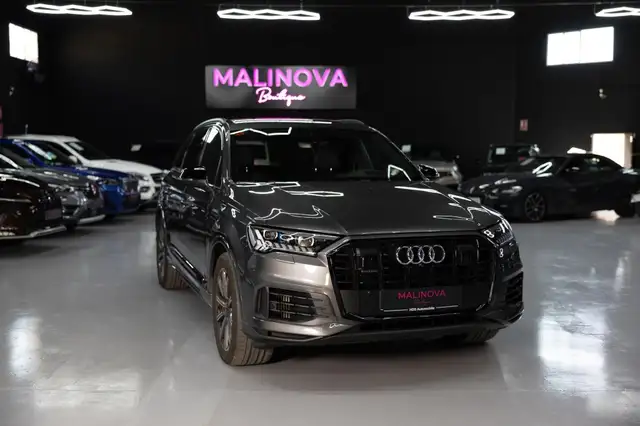 Audi Q7 55 TFSIe S line plus quattro tiptronic