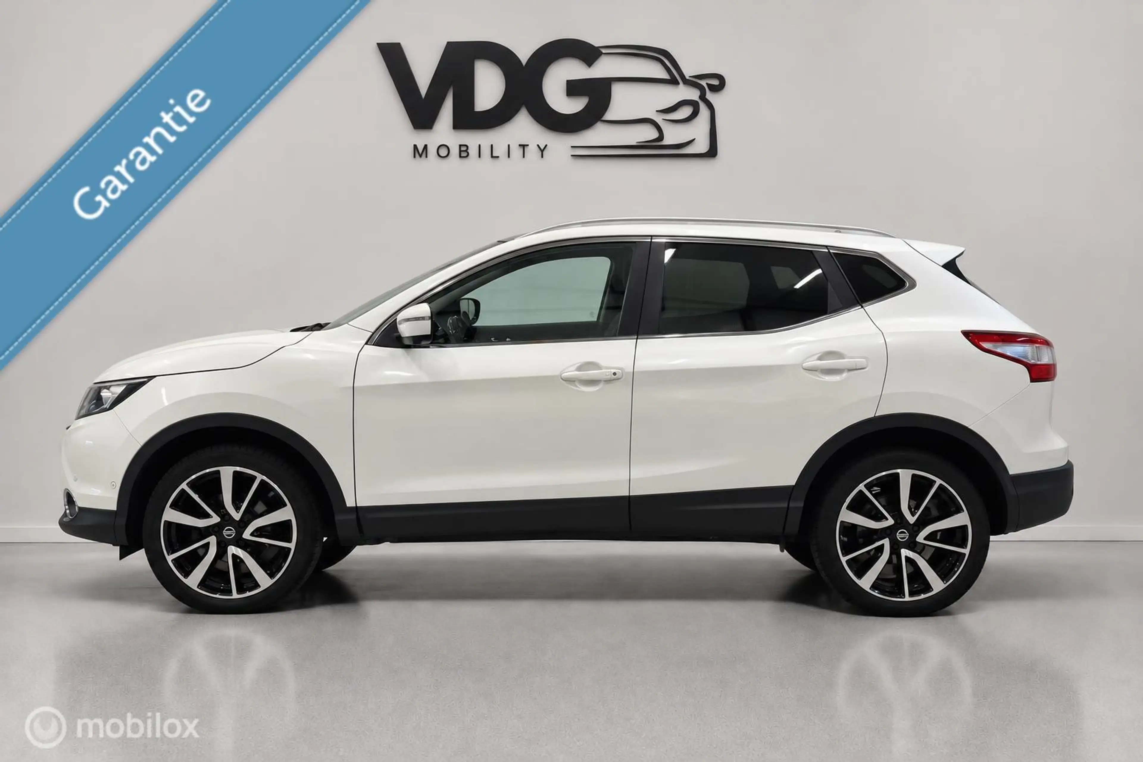 Nissan Qashqai 1.2 Tekna ✓Pano✓Trekh✓Leer✓stoel&voorruitverw — photo 11