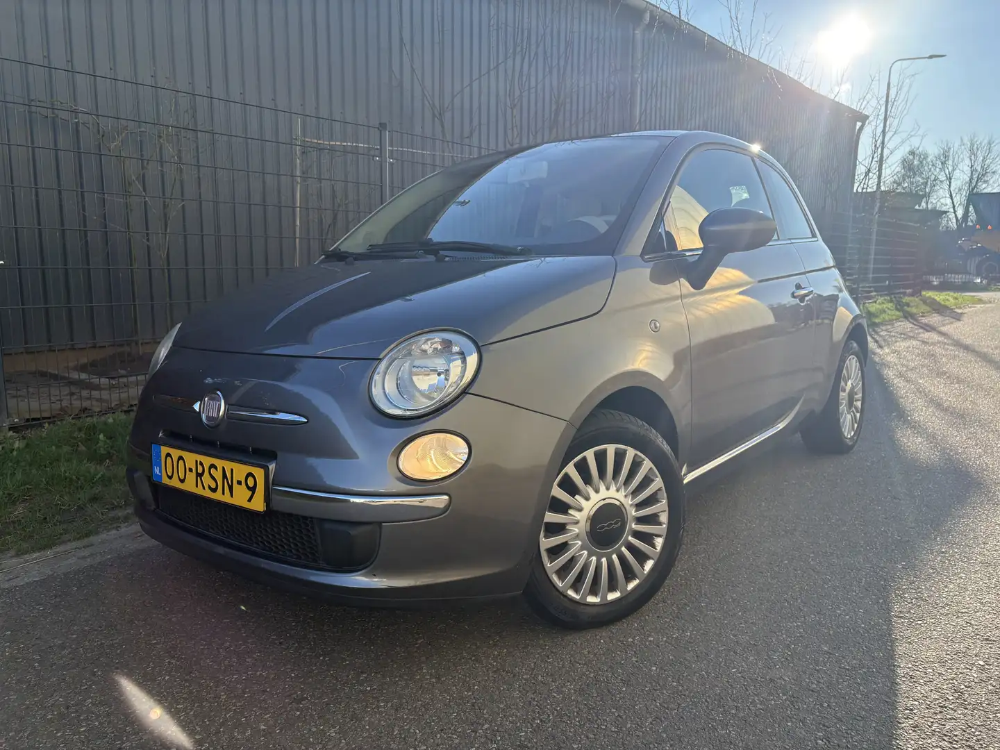 Fiat 500 1.2 Lounge / AIRCO / PANORAMADAK / 110dkm! NAP! Grau - 1