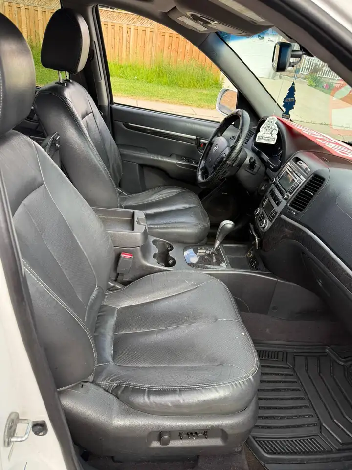 Hyundai SANTA FE снимка Hyundai SANTA FE