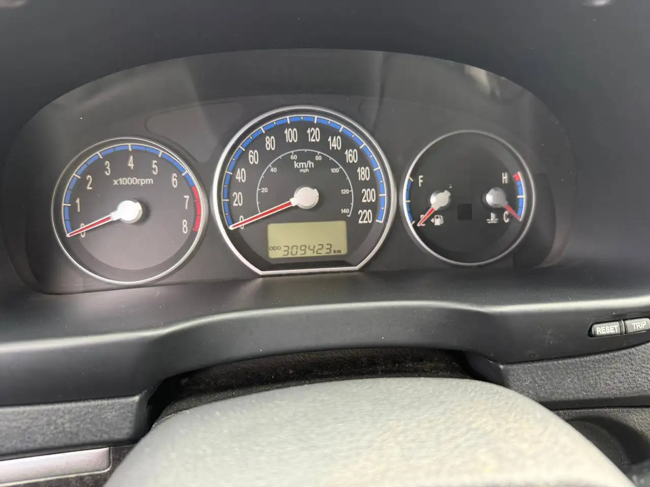Hyundai SANTA FE снимка Hyundai SANTA FE