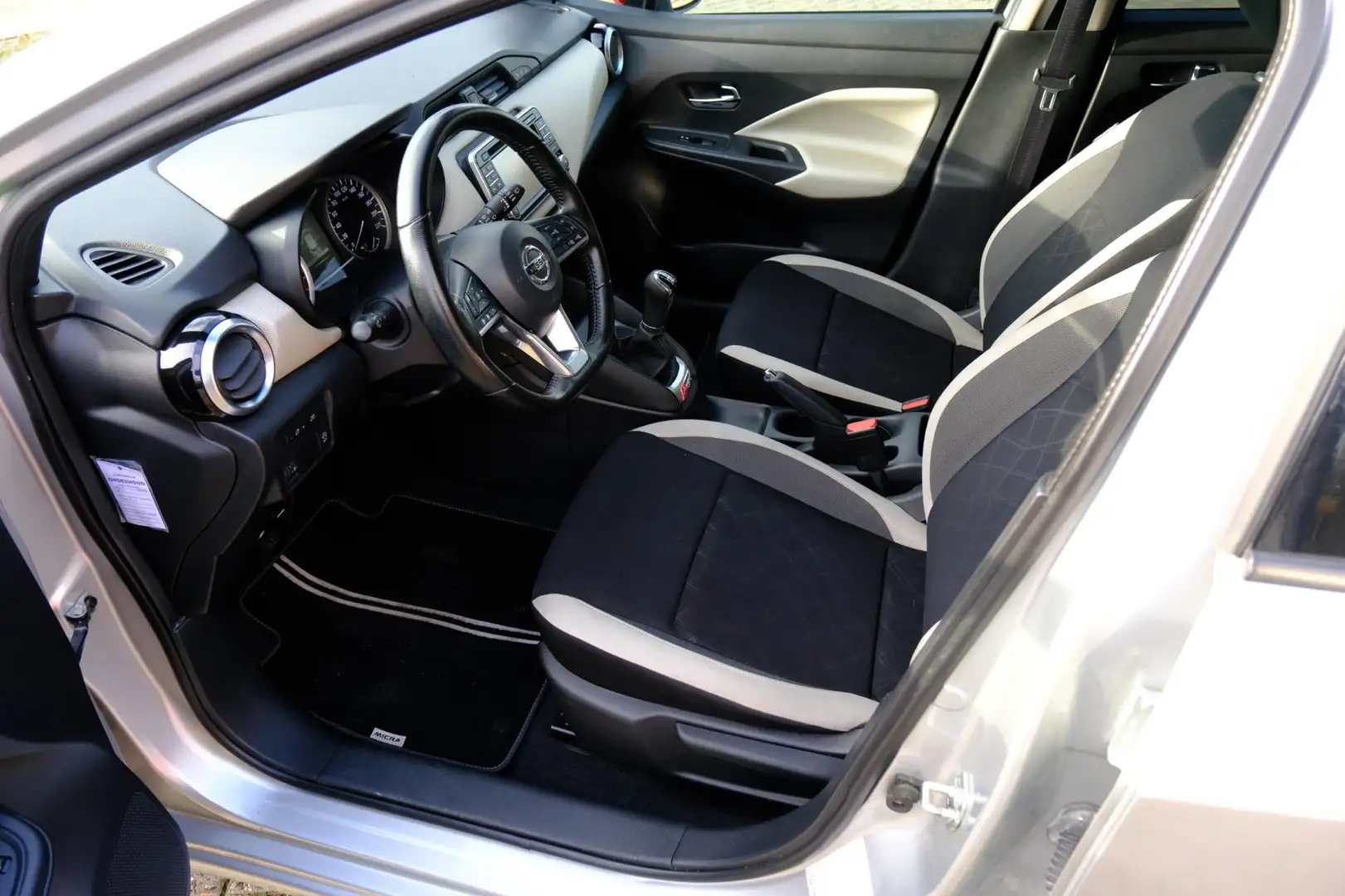 Nissan Micra 0.9 IG-T N-Connecta 5-drs Navi|Clima|Cruise|Camera Grijs - 2