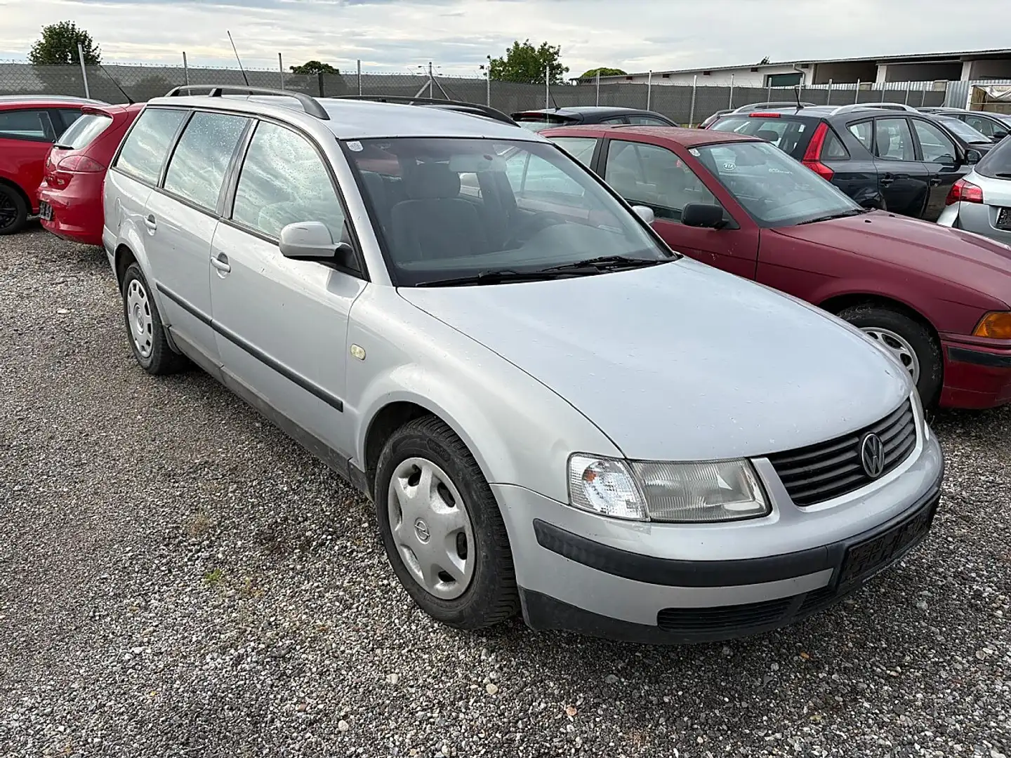 Volkswagen Passat 1,9 Comfortline TDI Silber - 1
