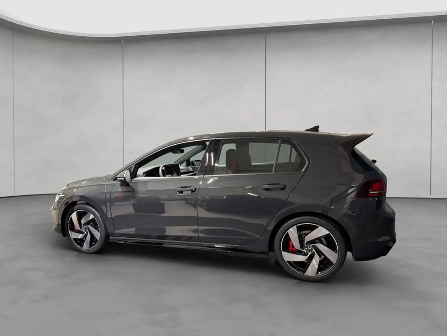 Volkswagen Golf VIII 2.0 TSI GTI Clubsport DSG SHZ LED RFK AC Grau - 2