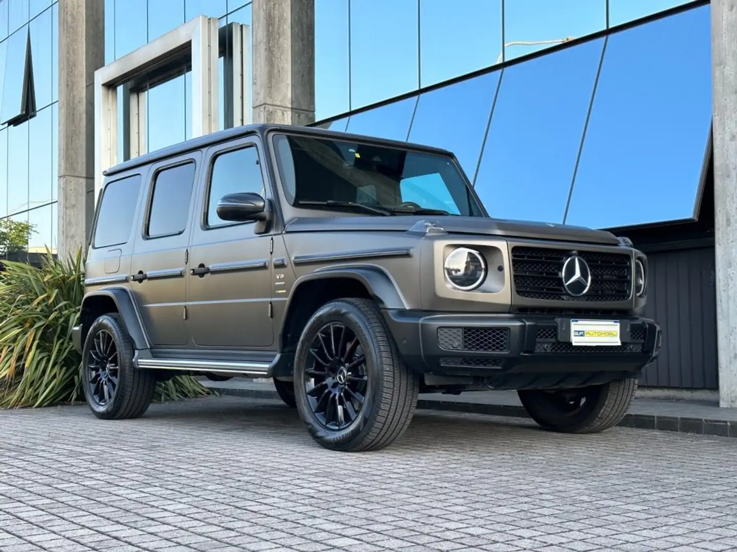 Mercedes-Benz G 500 Stronger Than Time Edition Szary - 2