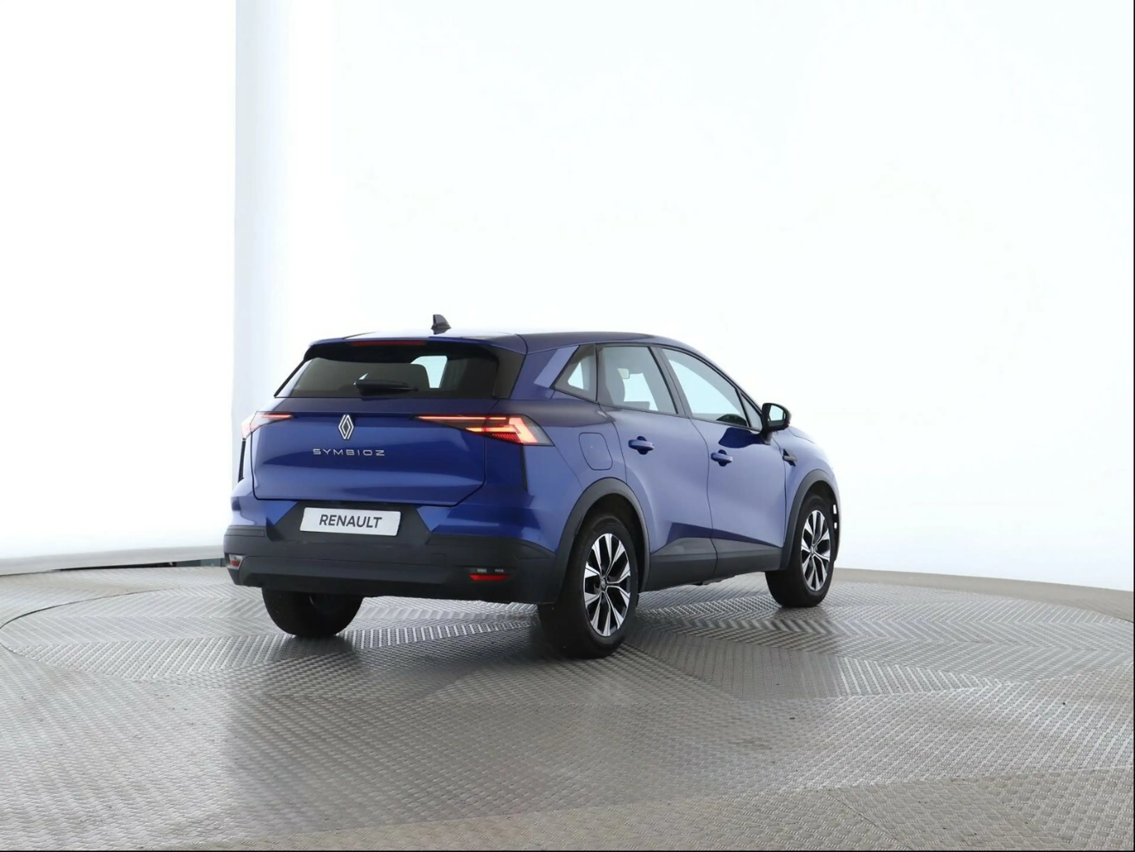 Renault Symbioz TCE 140 Mild Hybrid Evolution — photo 4