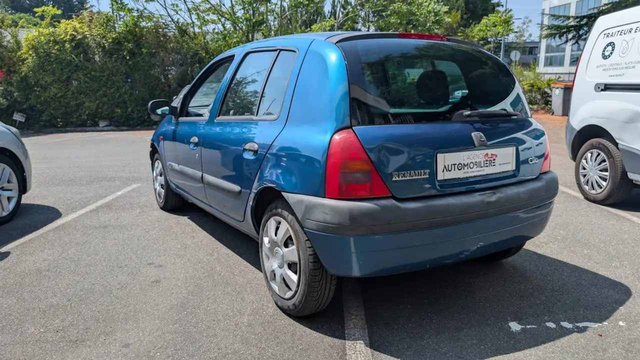 Renault Clio II 5 Portes 1.4 i 75cv, foto 5