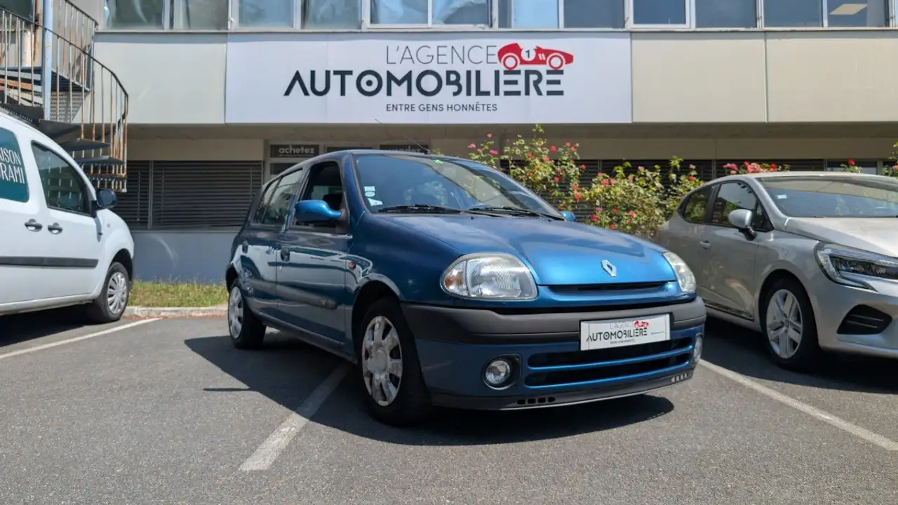 Renault Clio II 5 Portes 1.4 i 75cv, foto 1