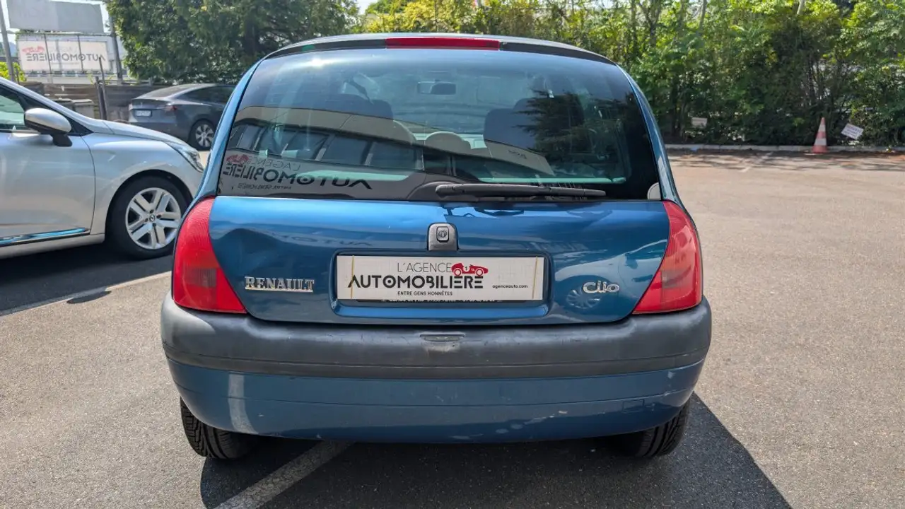 Renault Clio II 5 Portes 1.4 i 75cv, foto 6