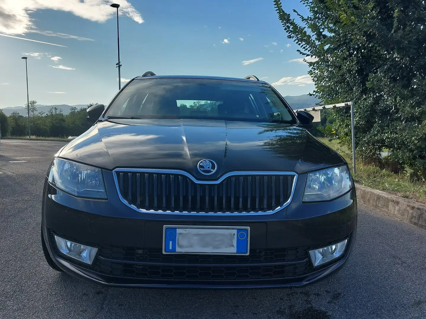 Skoda Octavia Octavia Wagon 1.6 tdi  Ambition 105cv dsg Nero - 1
