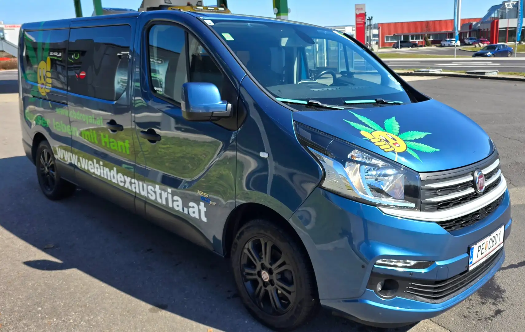 Fiat Talento Panorama+1,6+EcoJet+Twin-Turbo+125+LR+Executive Blau - 1