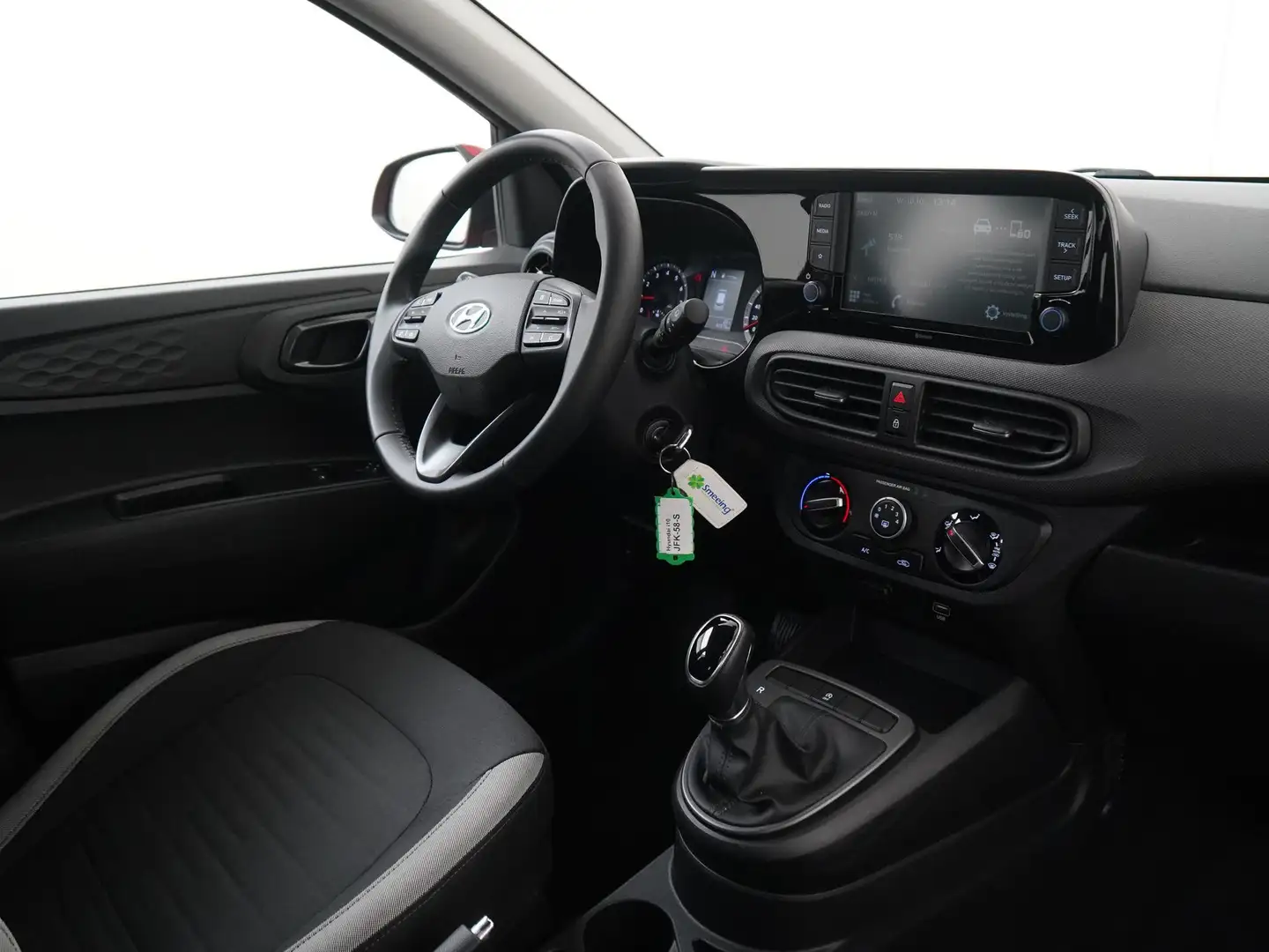 Hyundai i10 1.0 Automaat | Carplay | Zondag Open! Rood - 2