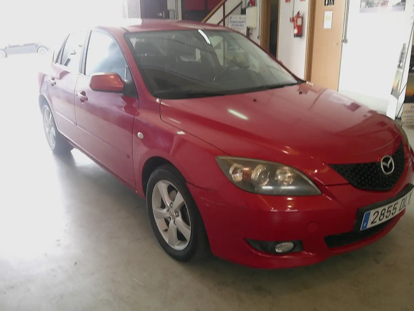 Mazda 3 1.6CRTD Active Rojo - 2