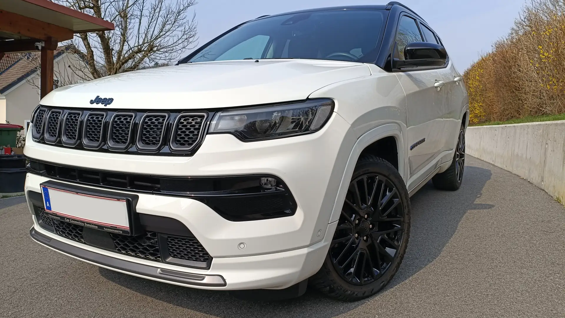 Jeep Compass Compass PHEV S 240 PS AT 4xe S Weiß - 1