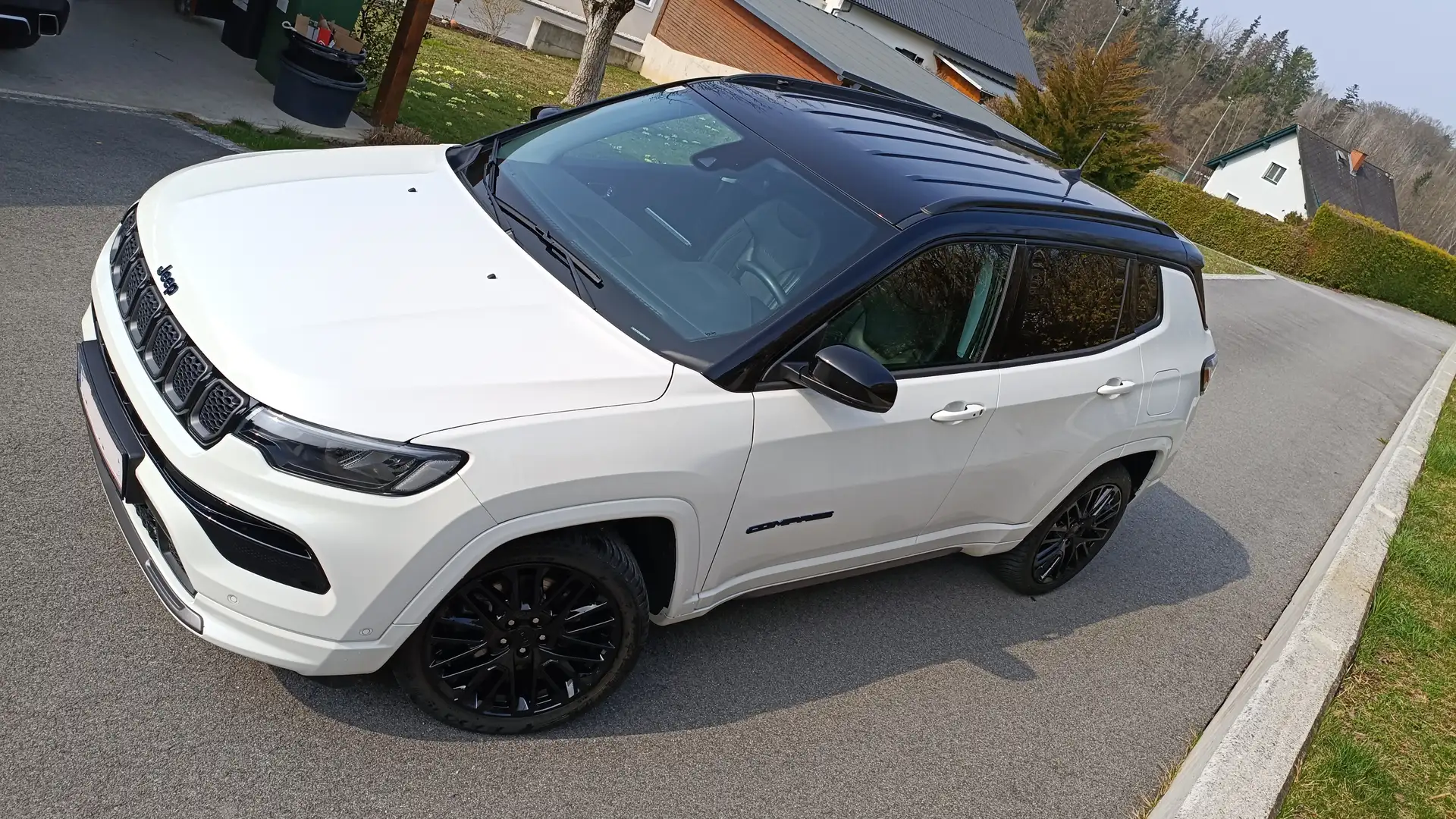 Jeep Compass Compass PHEV S 240 PS AT 4xe S Weiß - 2