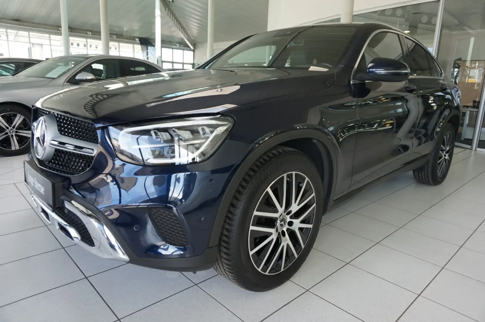 Mercedes-Benz GLC 220 d 4MATIC Coupé MBUX Distr Navi RKam PTS Blau - 1