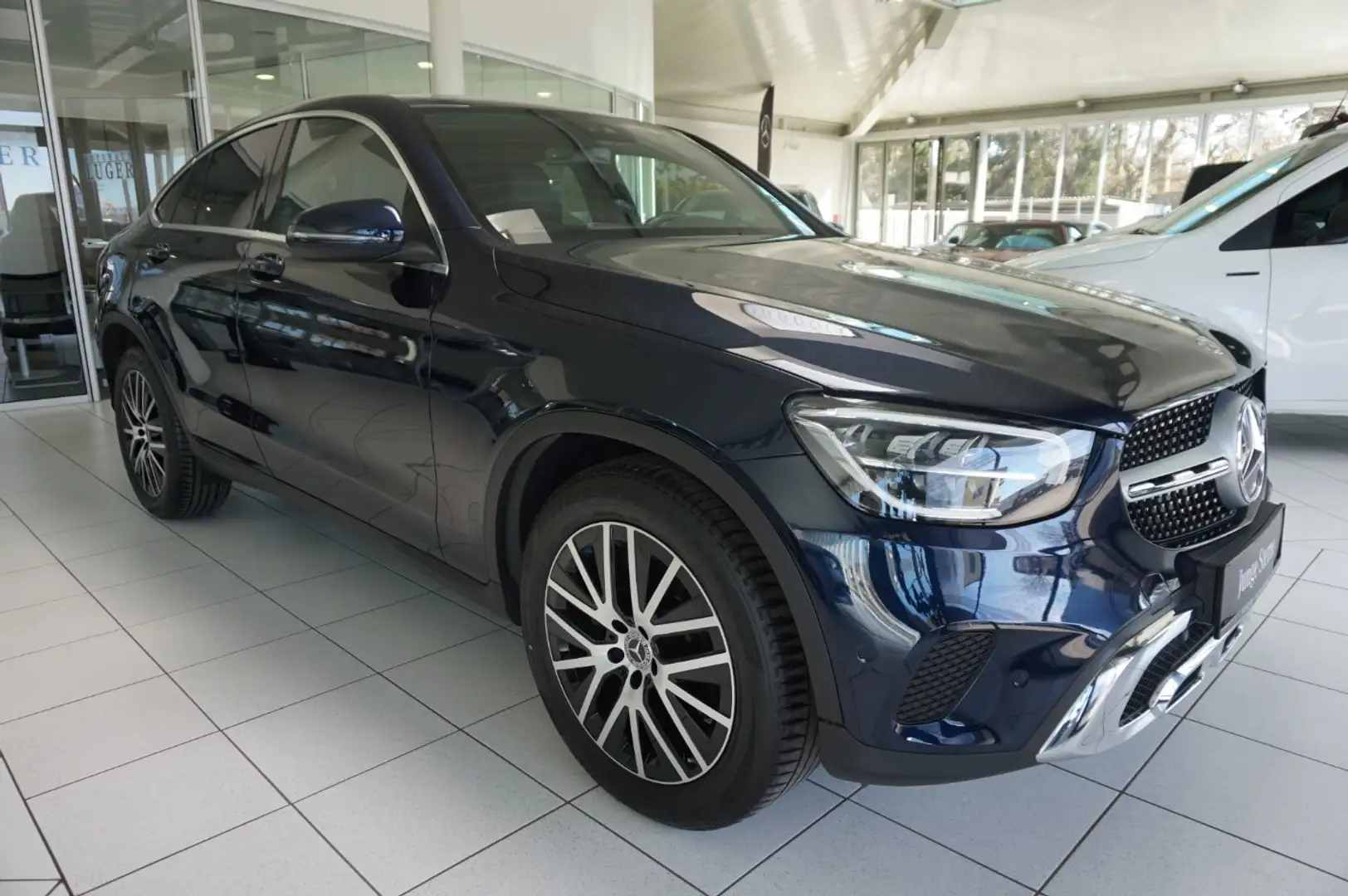Mercedes-Benz GLC 220 d 4MATIC Coupé MBUX Distr Navi RKam PTS Blau - 1