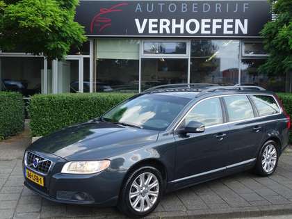 Volvo V70 2.4D Momentum - AUTOMAAT - LEDER - STOEL VERW - VO