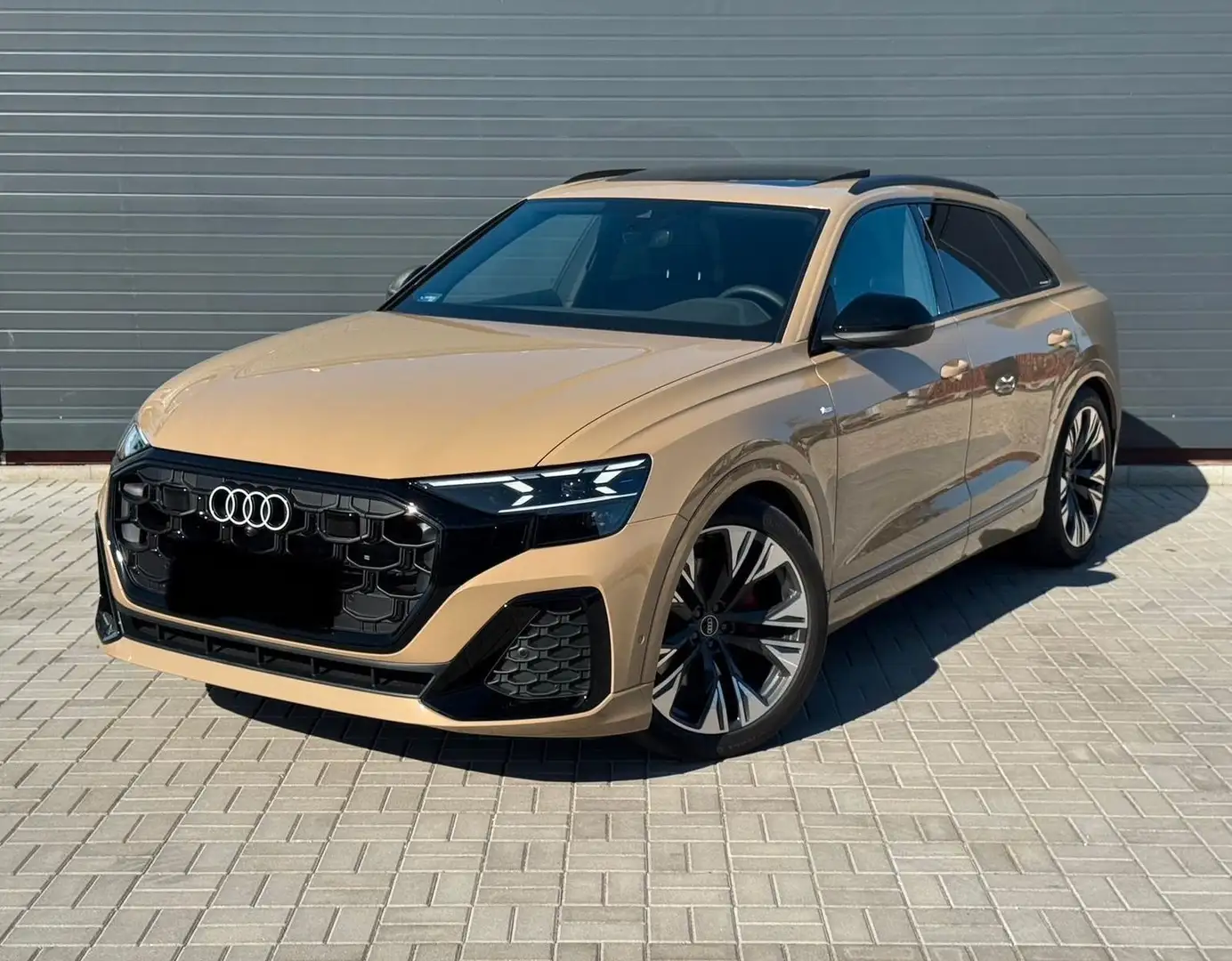 Audi Q8 50 TDI quattro ACC,PANO,B&O,LUFT,22",MATRIX Gold - 1