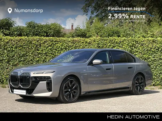 BMW i7 eDrive50 | M-Sport | 21" | Iconic glow | Tv achter