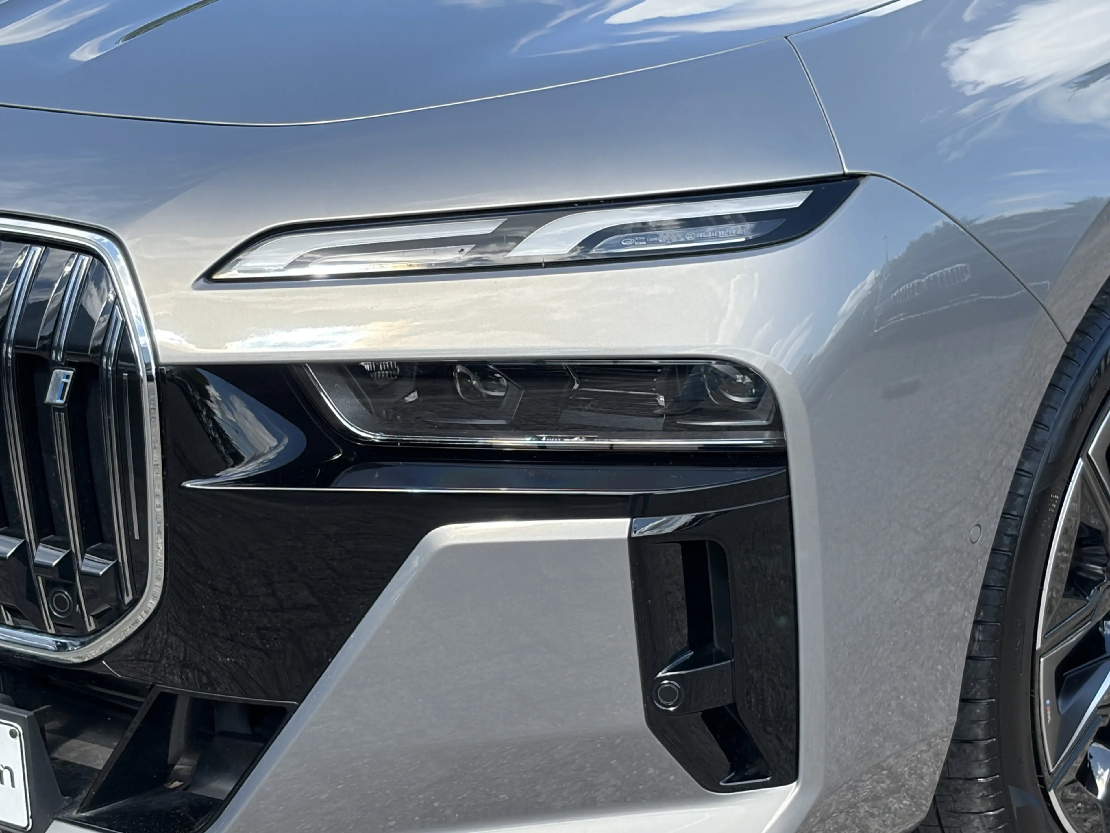 BMW i7 eDrive50 | M-Sport | 21" | Iconic glow | Tv achter — photo 4