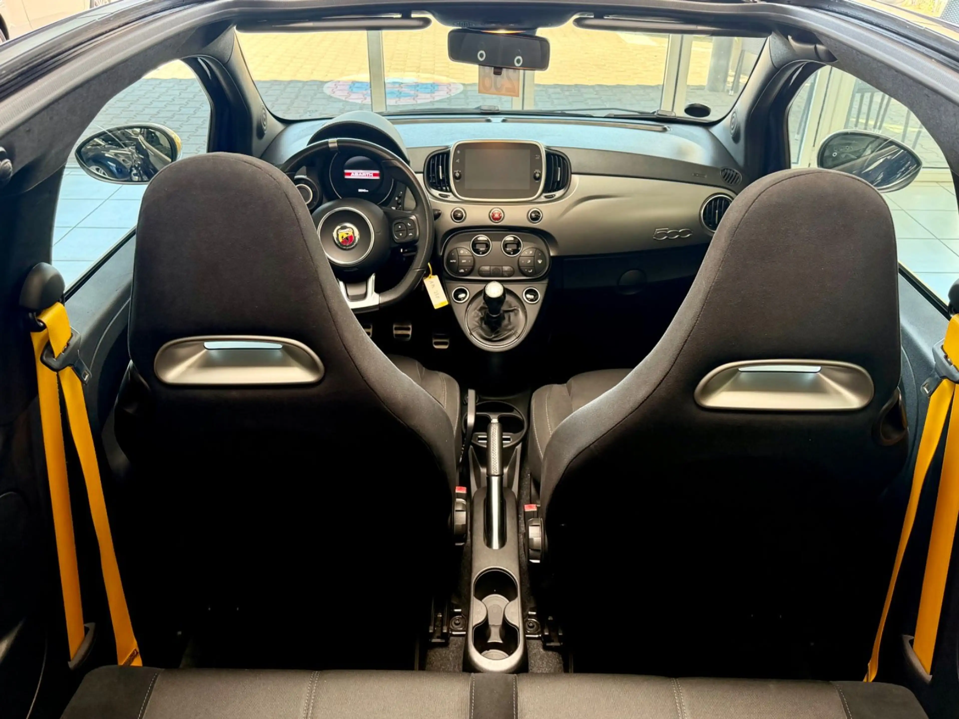 Abarth 500 Cabrio 595 C Pista — photo 13