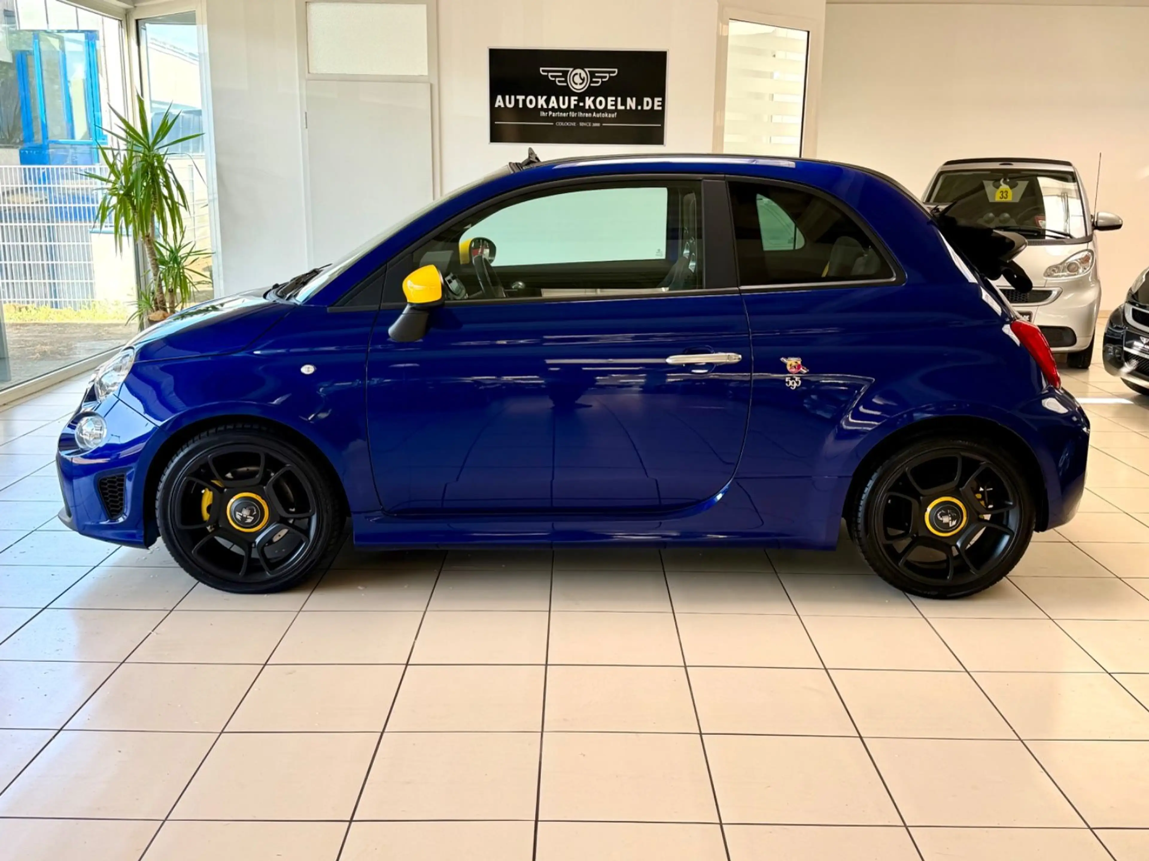 Abarth 500 Cabrio 595 C Pista — photo 9