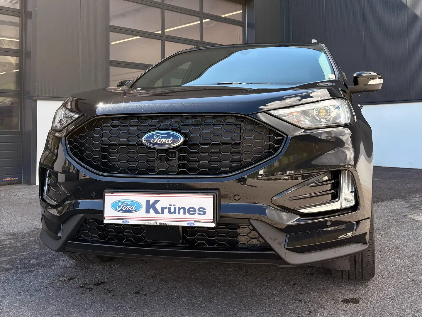 Ford Edge ST-Line 4x4 Schwarz - 2