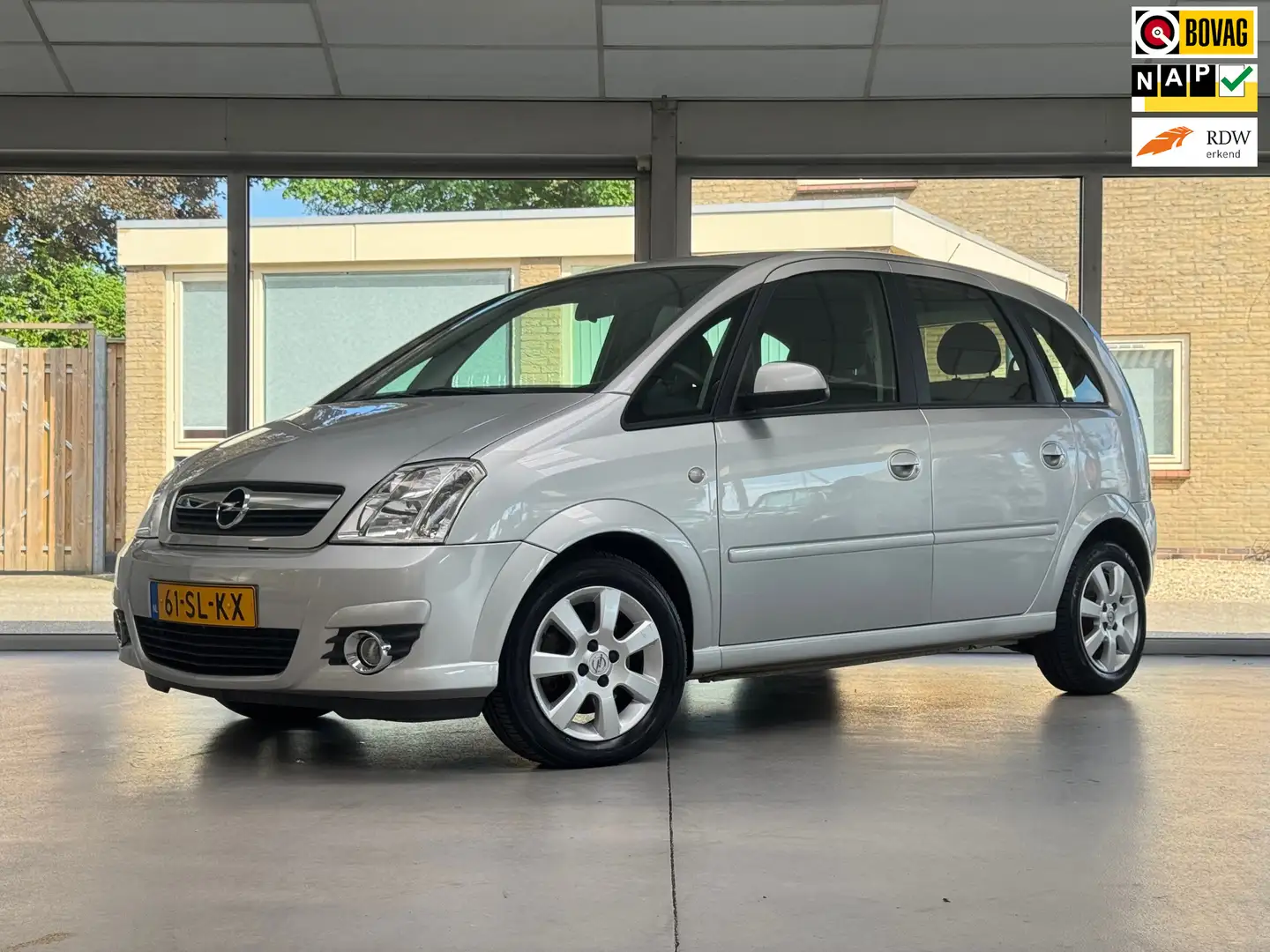 Opel Meriva 1.6-16V Cosmo Gris - 1