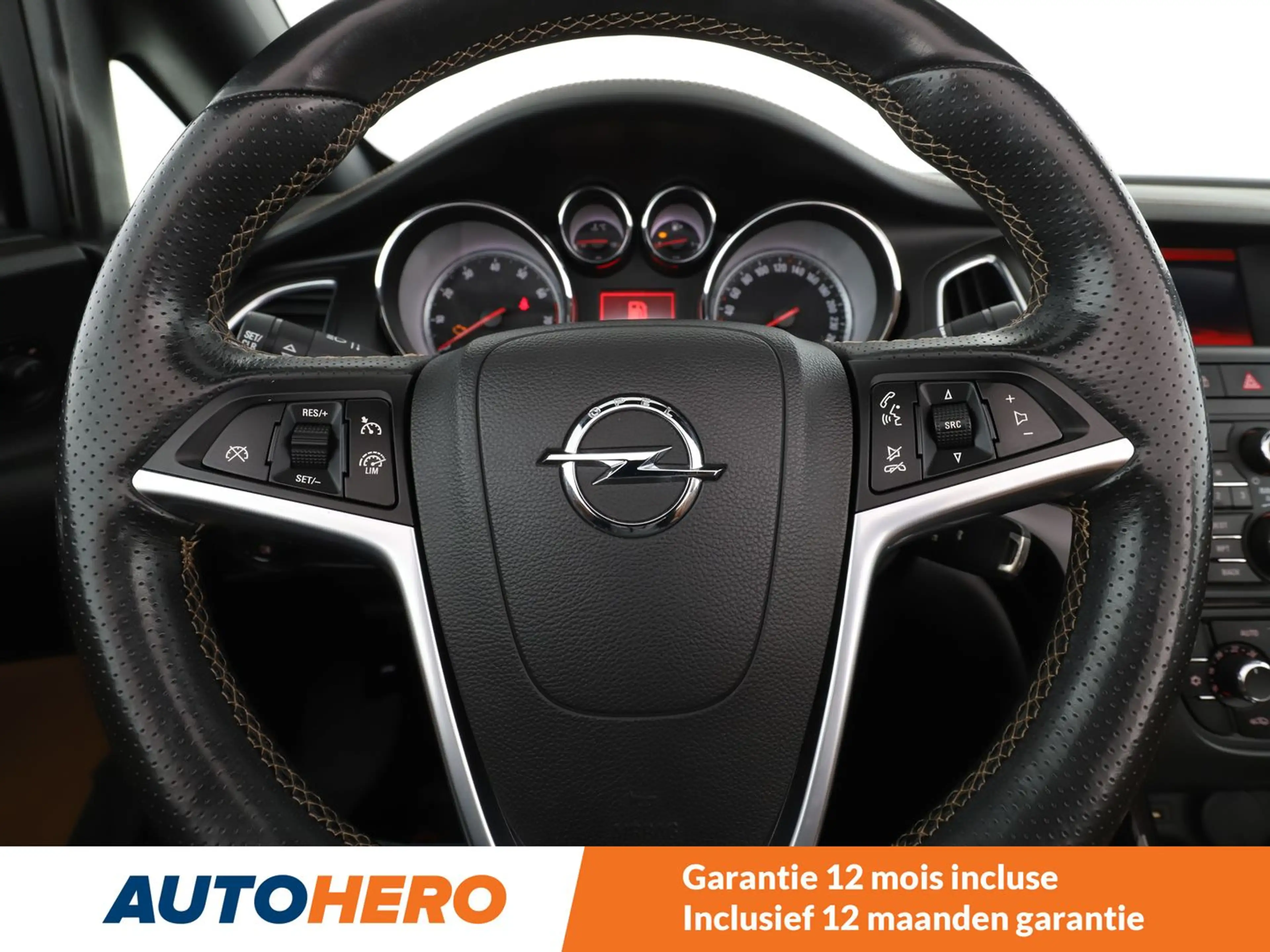 Opel Cascada 1.6 SIDI Turbo Cosmo Pack — photo 9