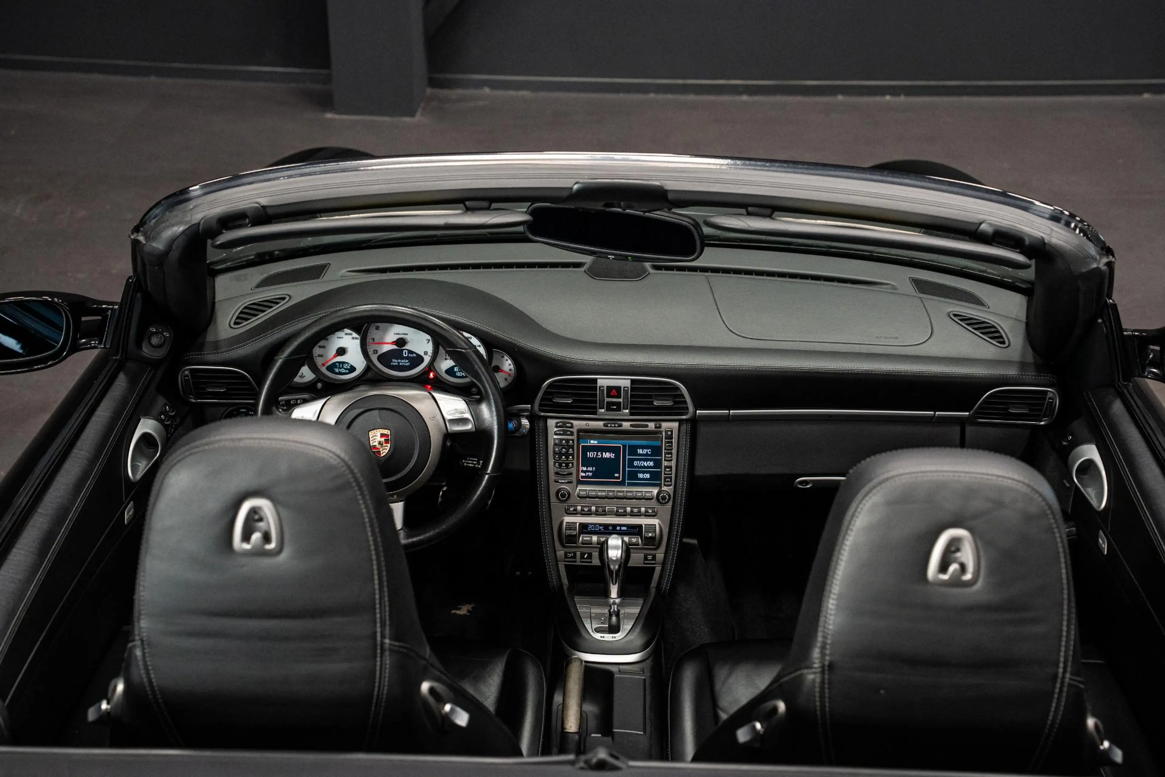 Porsche 997 Cabrio 3.8 Carrera S *BOSE / Cruisecontrol / PASM — photo 30