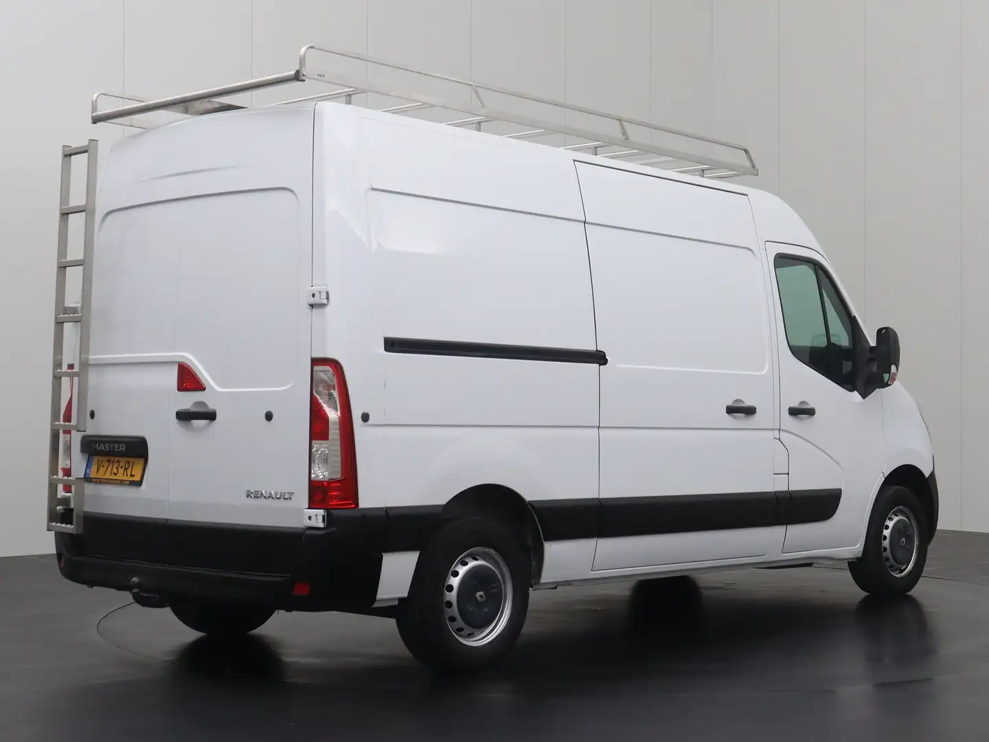 Renault Master 2.3DCi 145PK L2H2 Imperiaal | Trekhaak | Navigatie Wit - 2