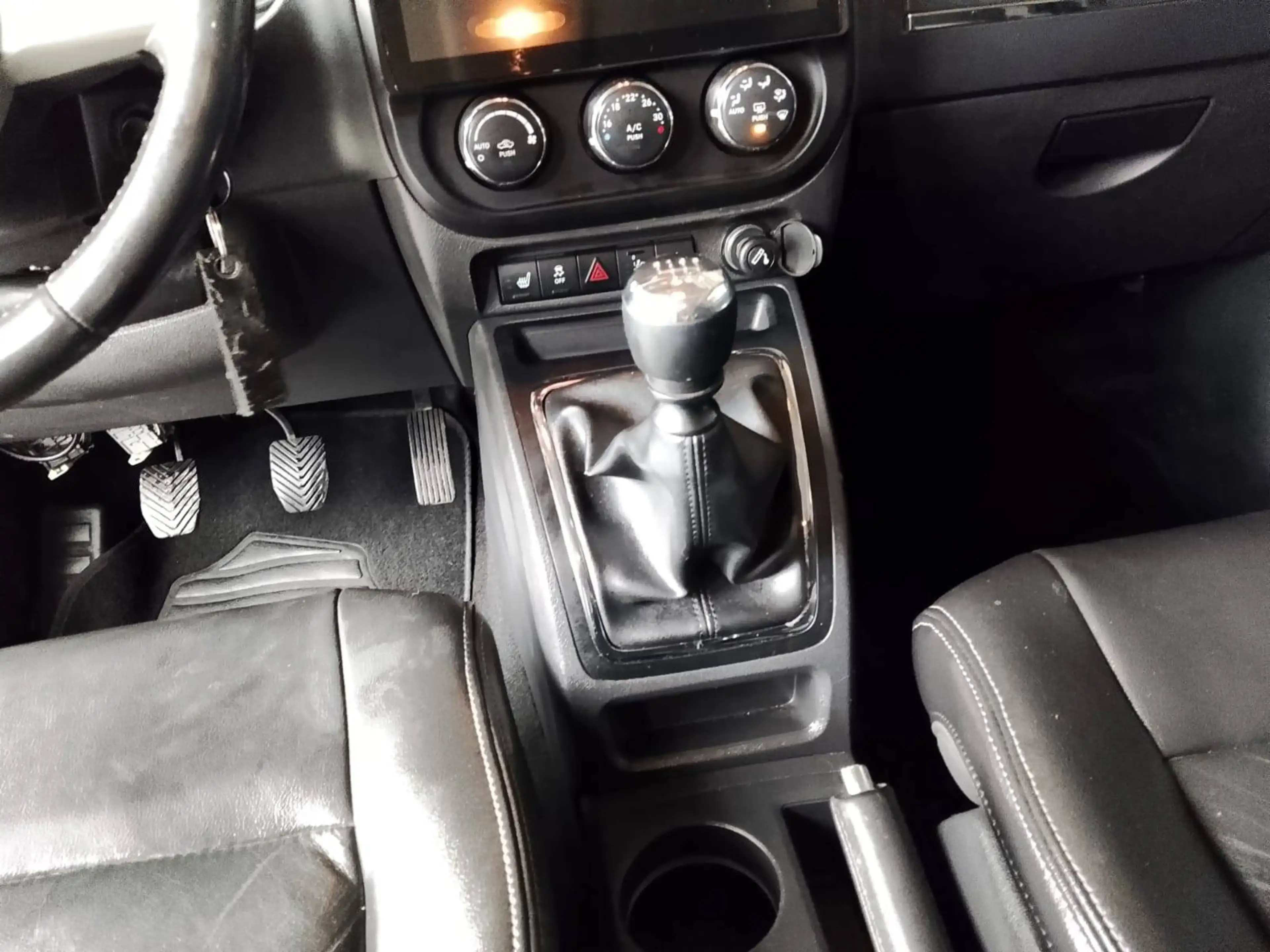 Jeep Patriot Limited — photo 10