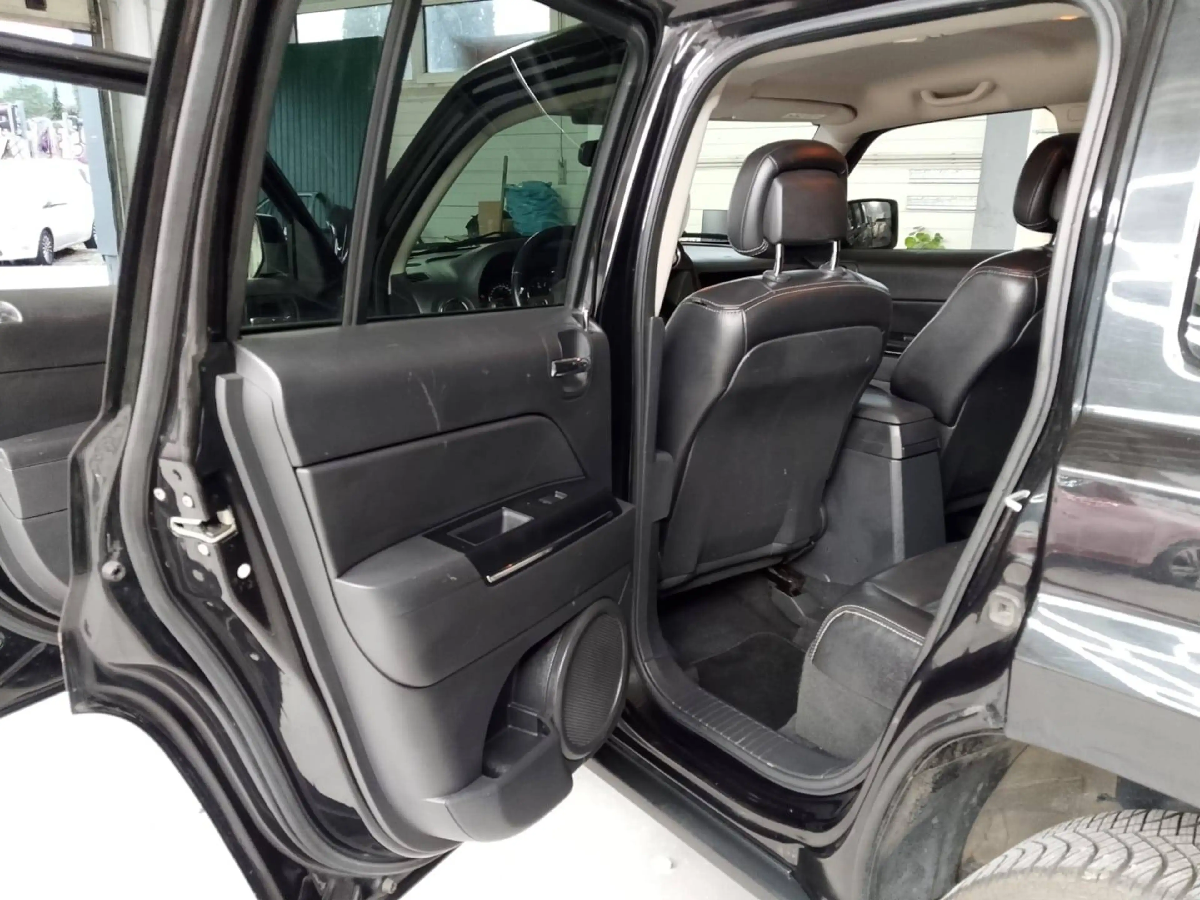 Jeep Patriot Limited — photo 15