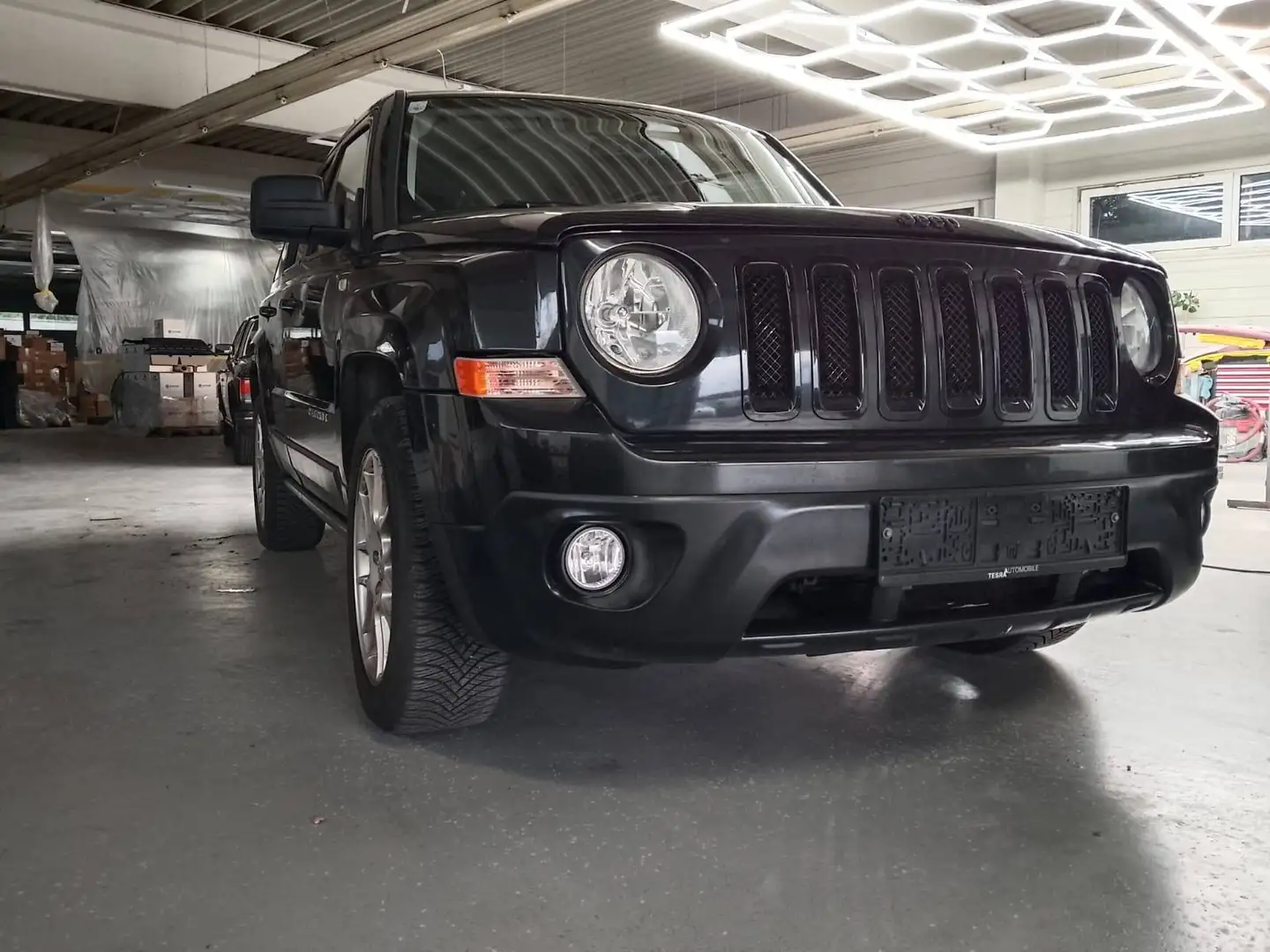 Jeep Patriot Limited Schwarz - 1