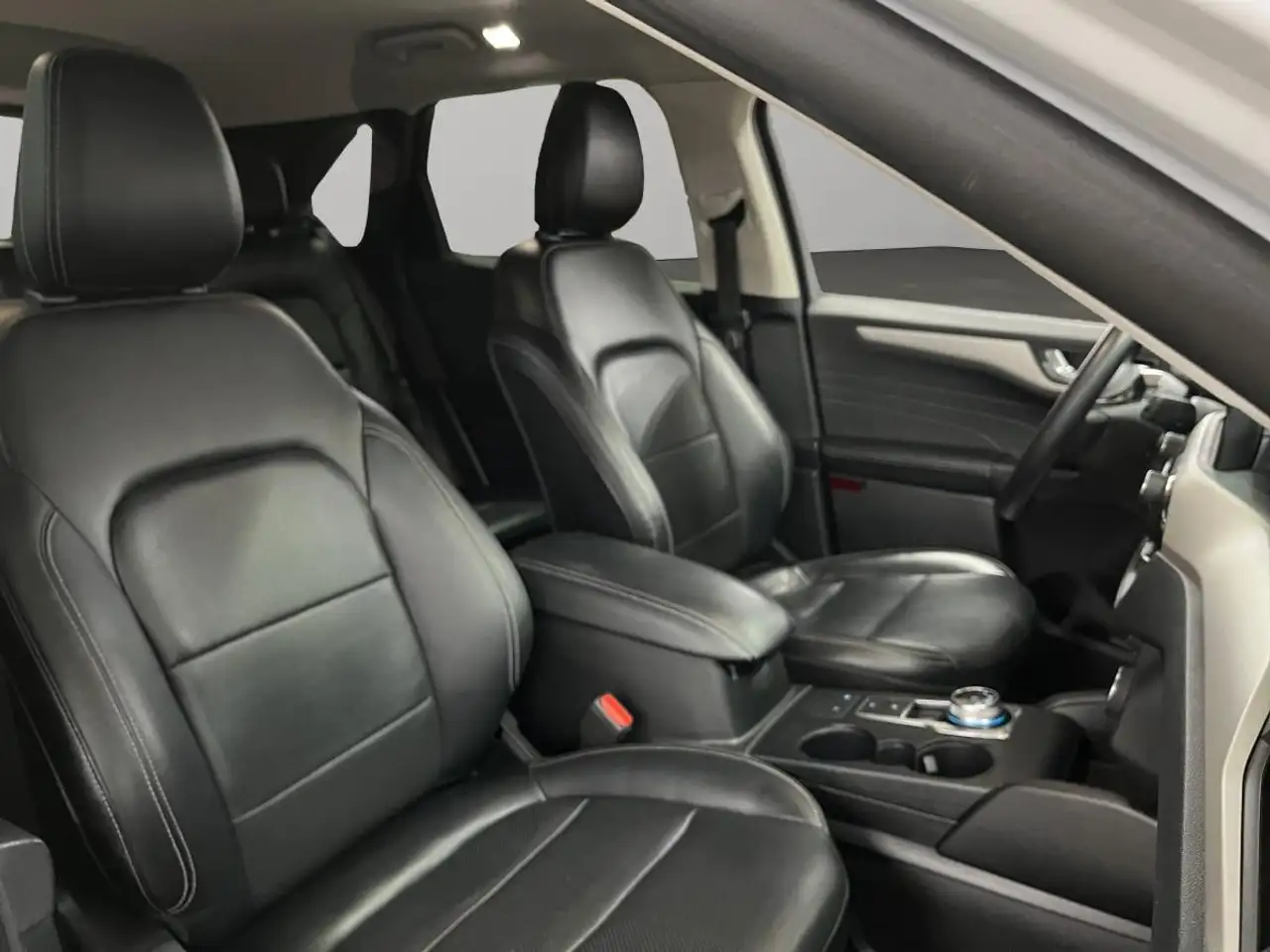 Ford Escape снимка Ford Escape