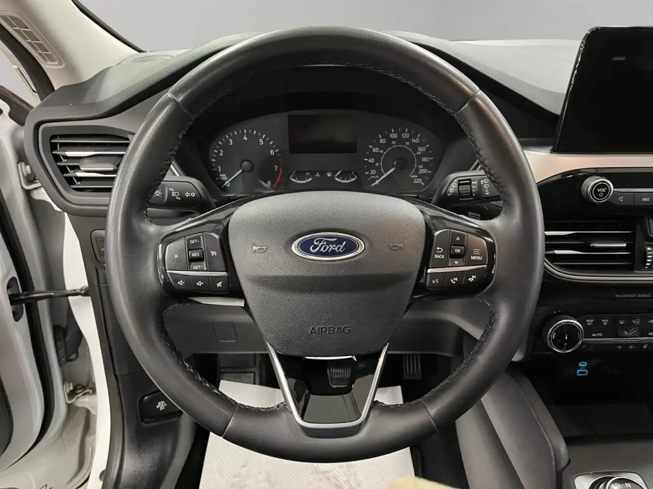 Ford Escape снимка Ford Escape