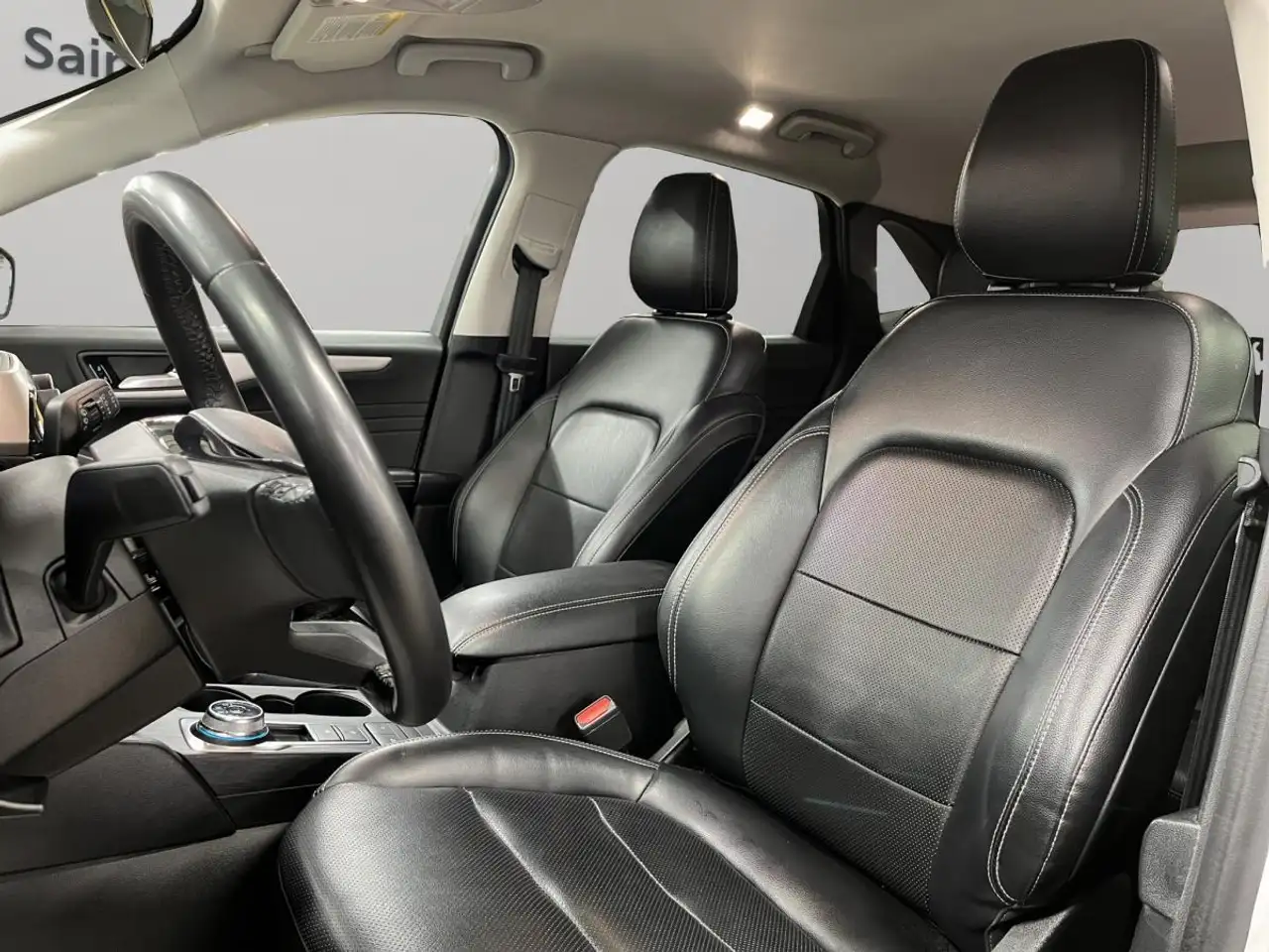 Ford Escape снимка Ford Escape