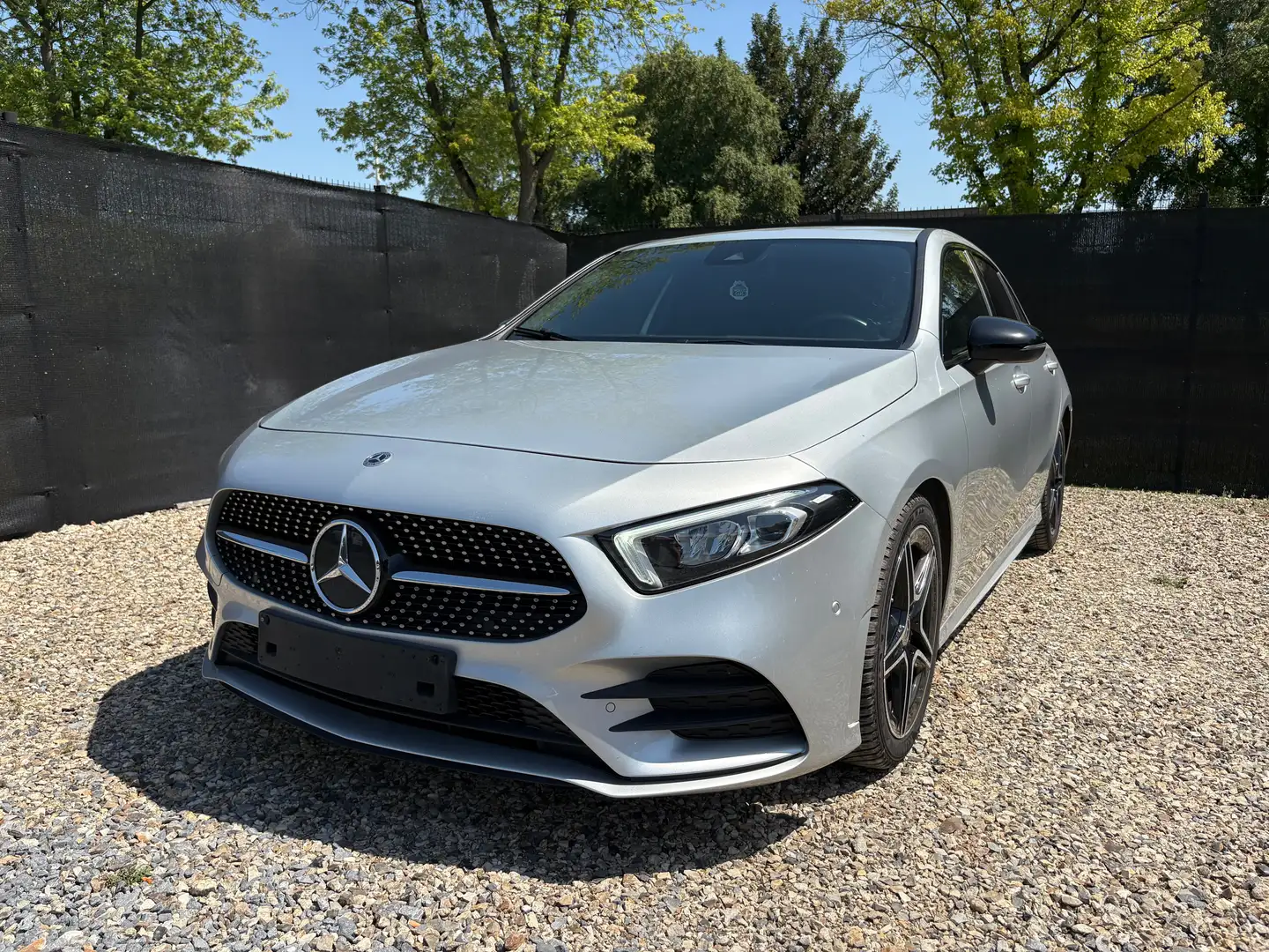 Mercedes-Benz A 180 A 180 d Pack AMG /1e PROP - NAVI-CAM- CUIR Zilver - 1