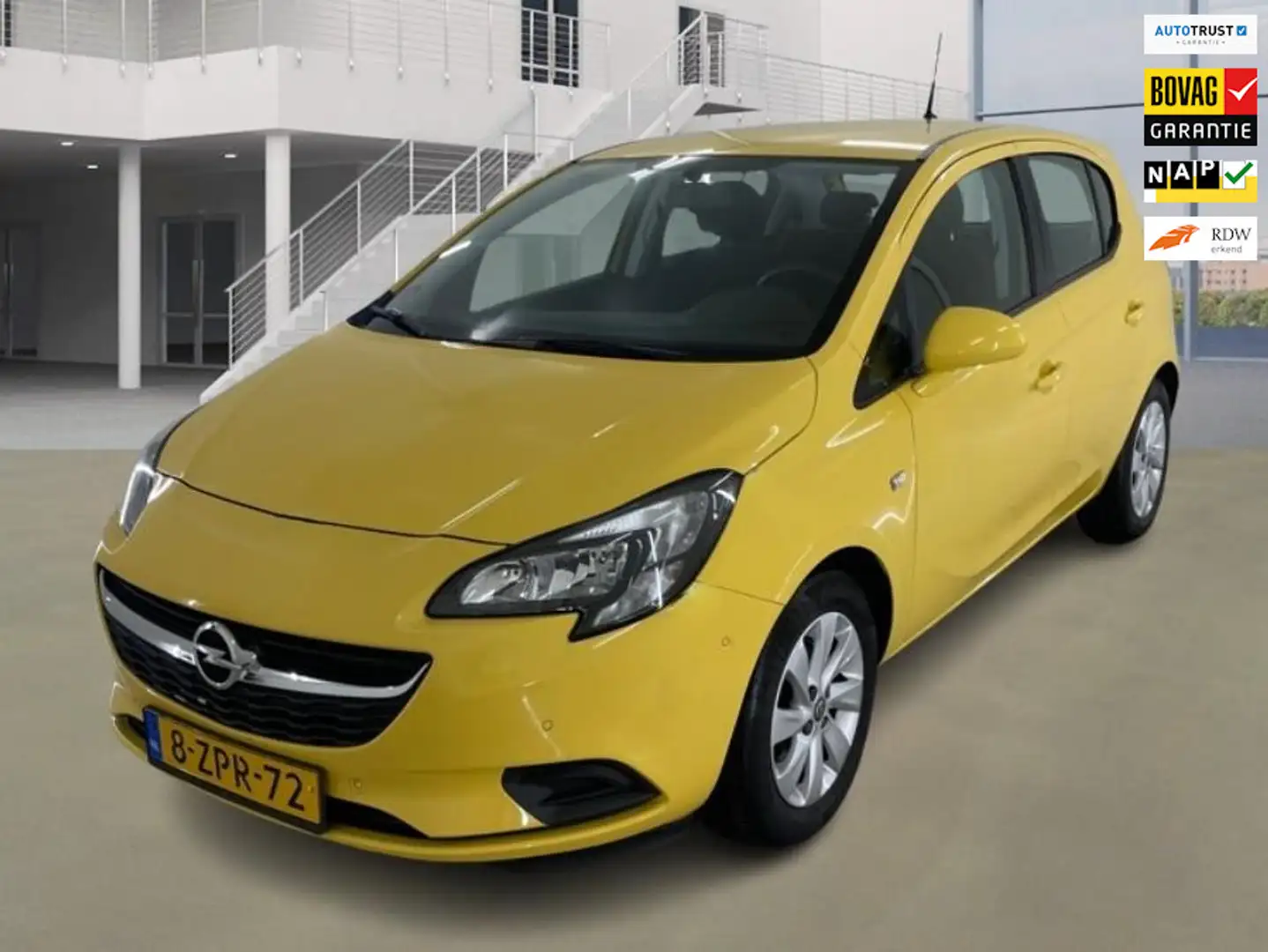 Opel Corsa 1.4 Edition Automaat 40.400 km +NAP 1e Eig. NL-aut Geel - 1