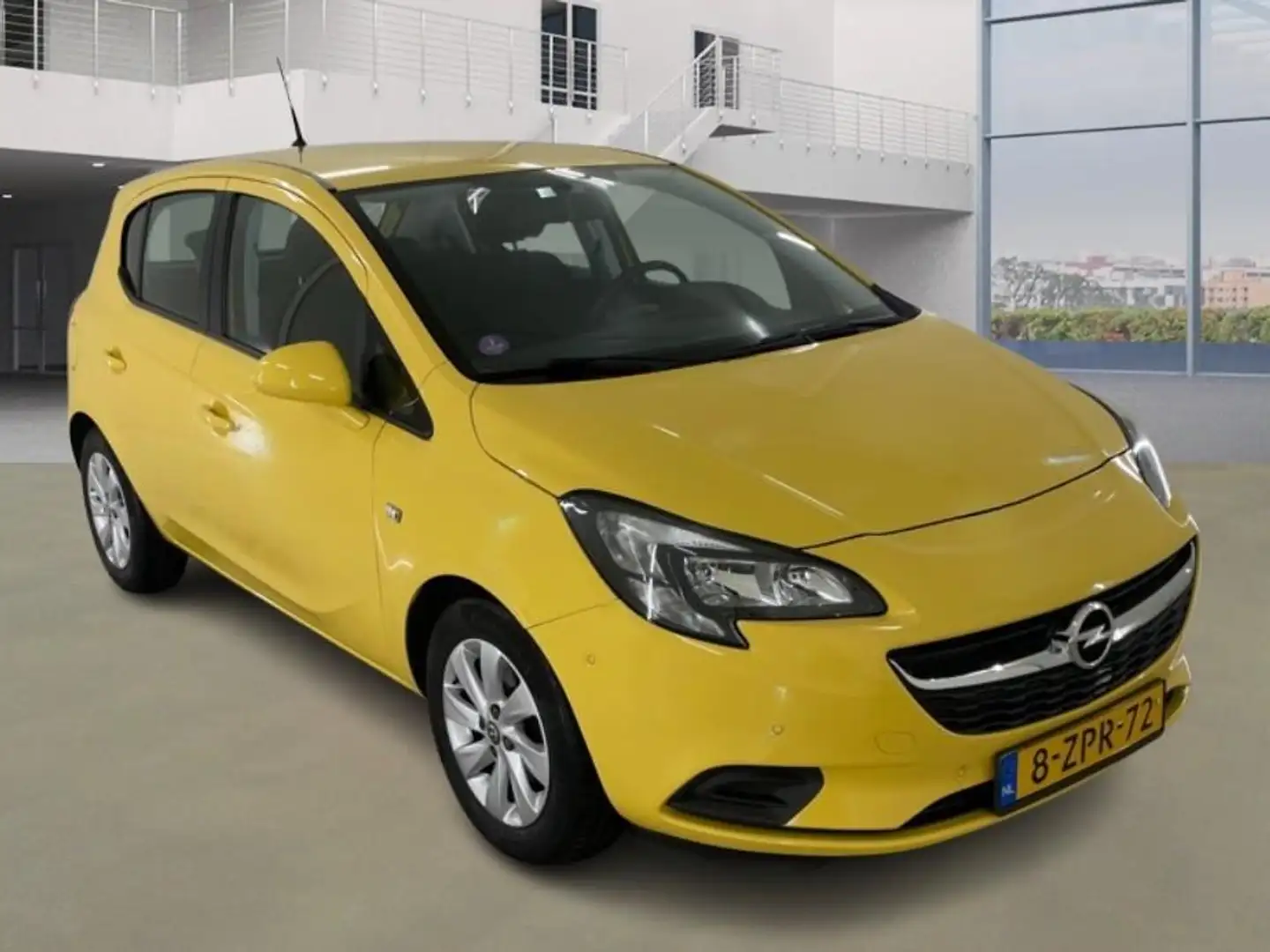Opel Corsa 1.4 Edition Automaat 40.400 km +NAP 1e Eig. NL-aut Geel - 2