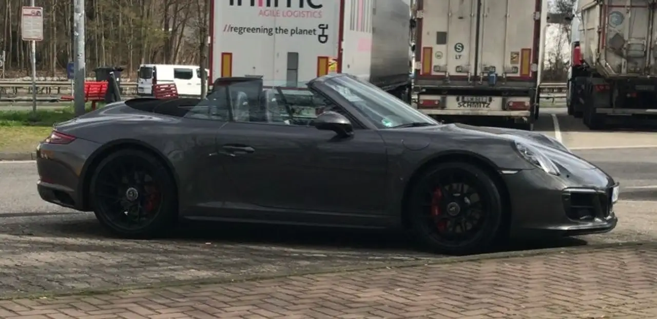 Porsche 911