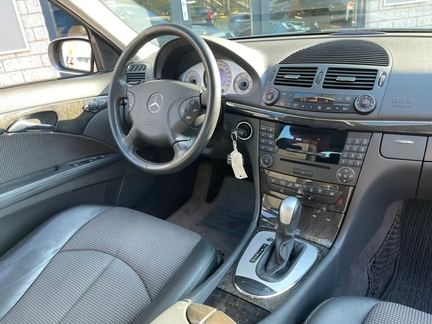 Mercedes-Benz E 270 Combi CDI Avantgarde trekhaak Automaat Weinig KM - 2