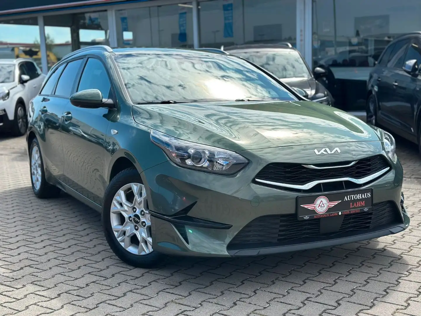 Kia Ceed SW / cee'd SW 1.6CRDI DCT*KAMERA*DAB*SPURHAL Verde - 1