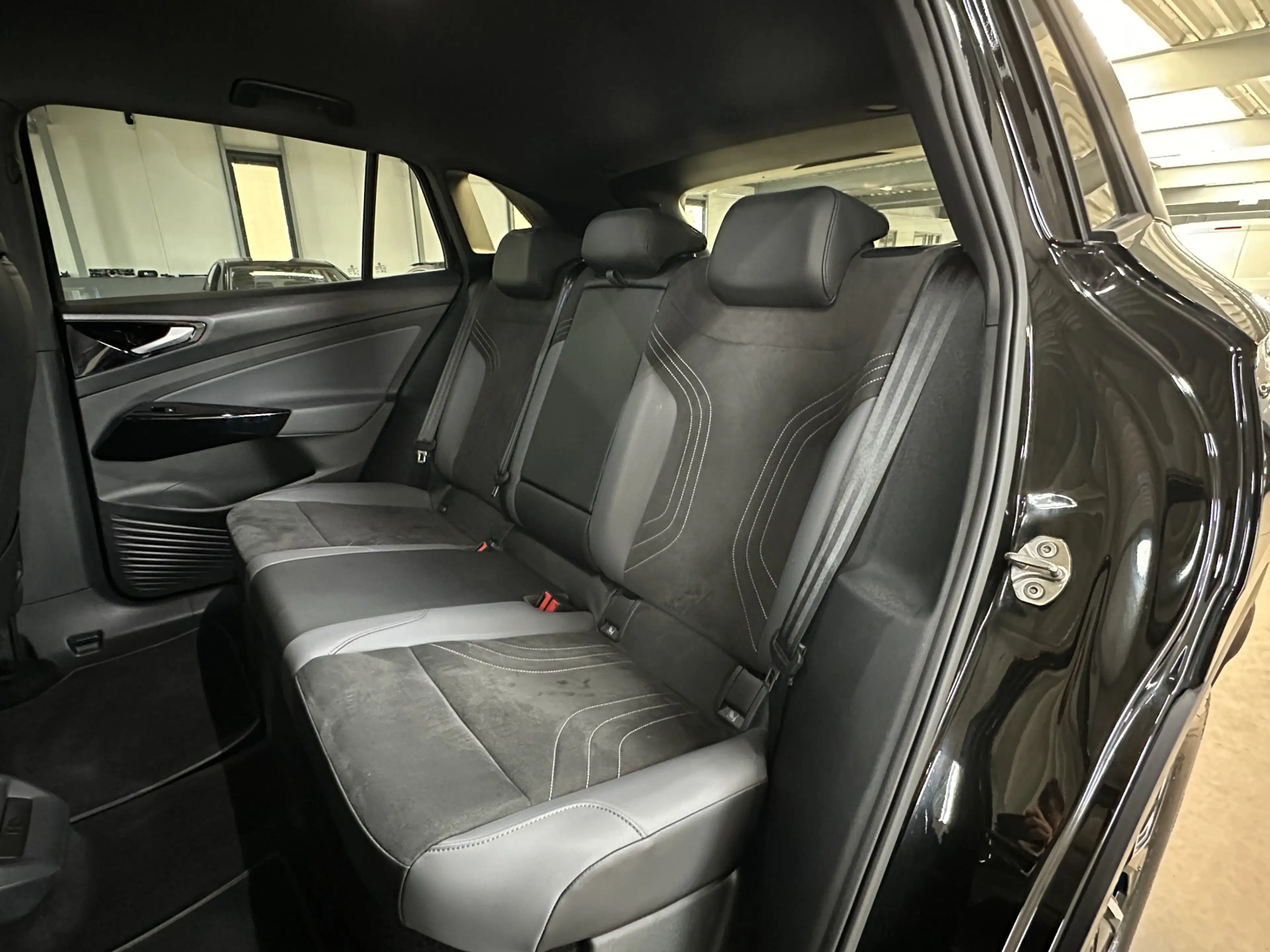 Volkswagen ID.4 Pro Business 77 kWh 286 pk | Acc | Matrix | — photo 25