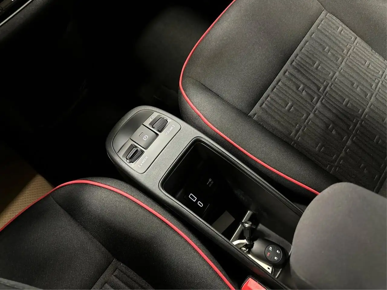 Fiat 500e снимка Fiat 500e