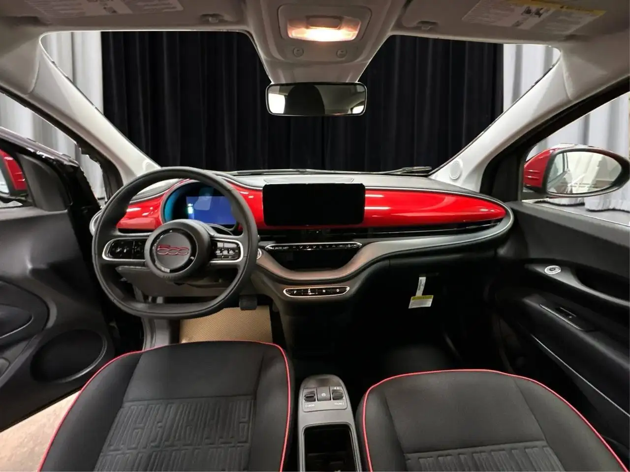 Fiat 500e снимка Fiat 500e