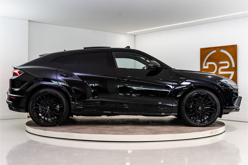 Lamborghini Urus 4.0 V8 Hybrid SE 789PK | NERO HELENE | BTW | IMPAC — photo 6