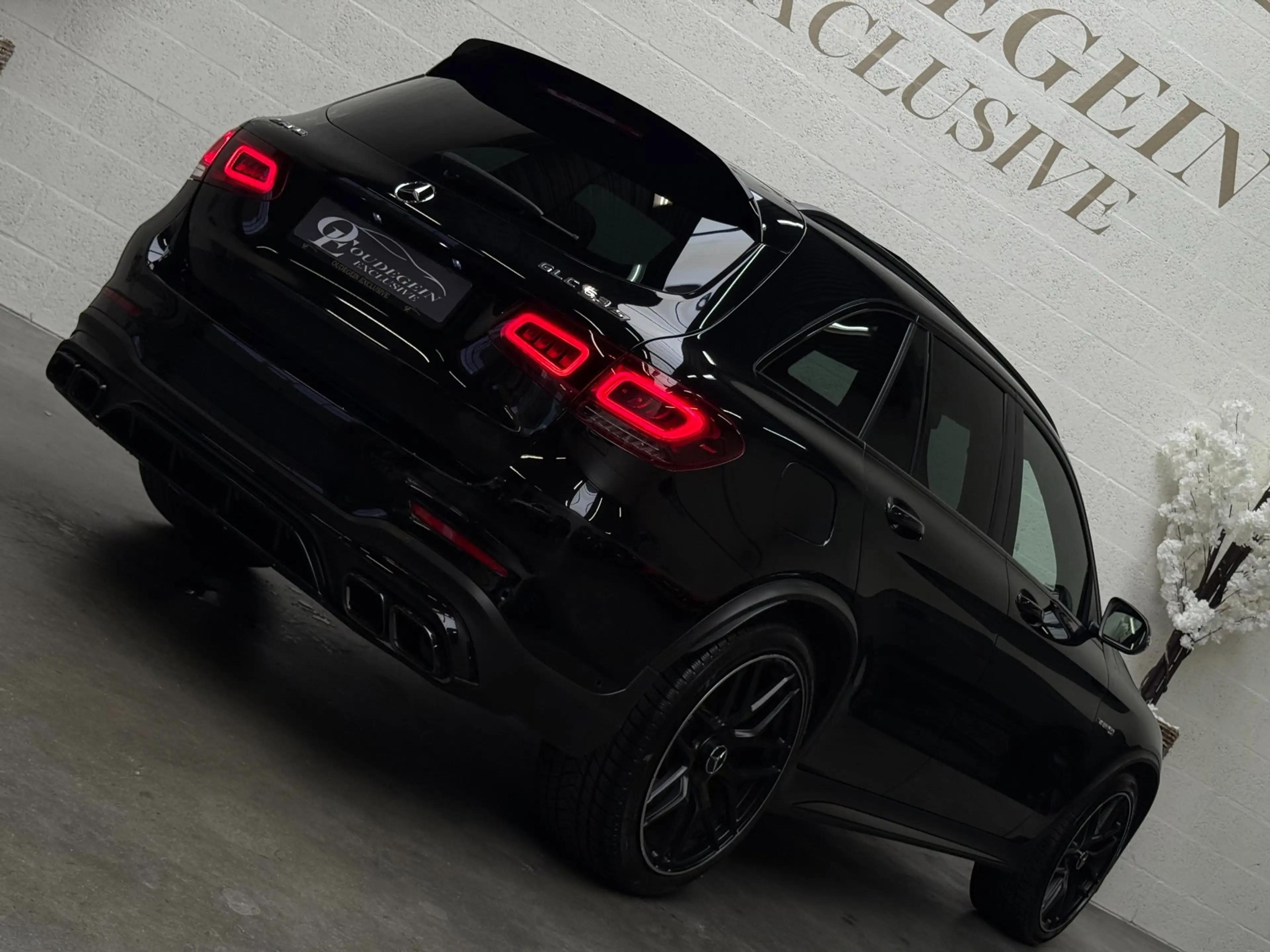 Mercedes-Benz GLC 63 AMG S 4MATIC+ / Kuipstoelen / Pano / Virtual Cockpit / — photo 6